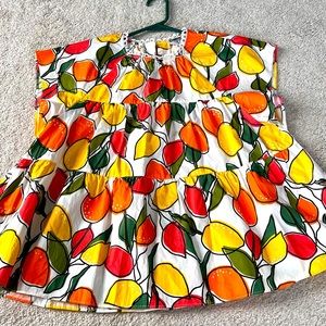 Adorable cap sleeve top by Crosby.  Size S